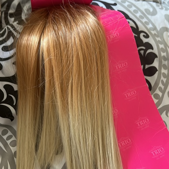 Trio 100 human hair premium blend - Picture 4 of 5